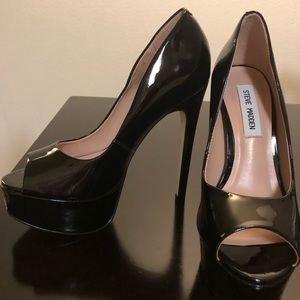Steve Madden peep toe platform heels